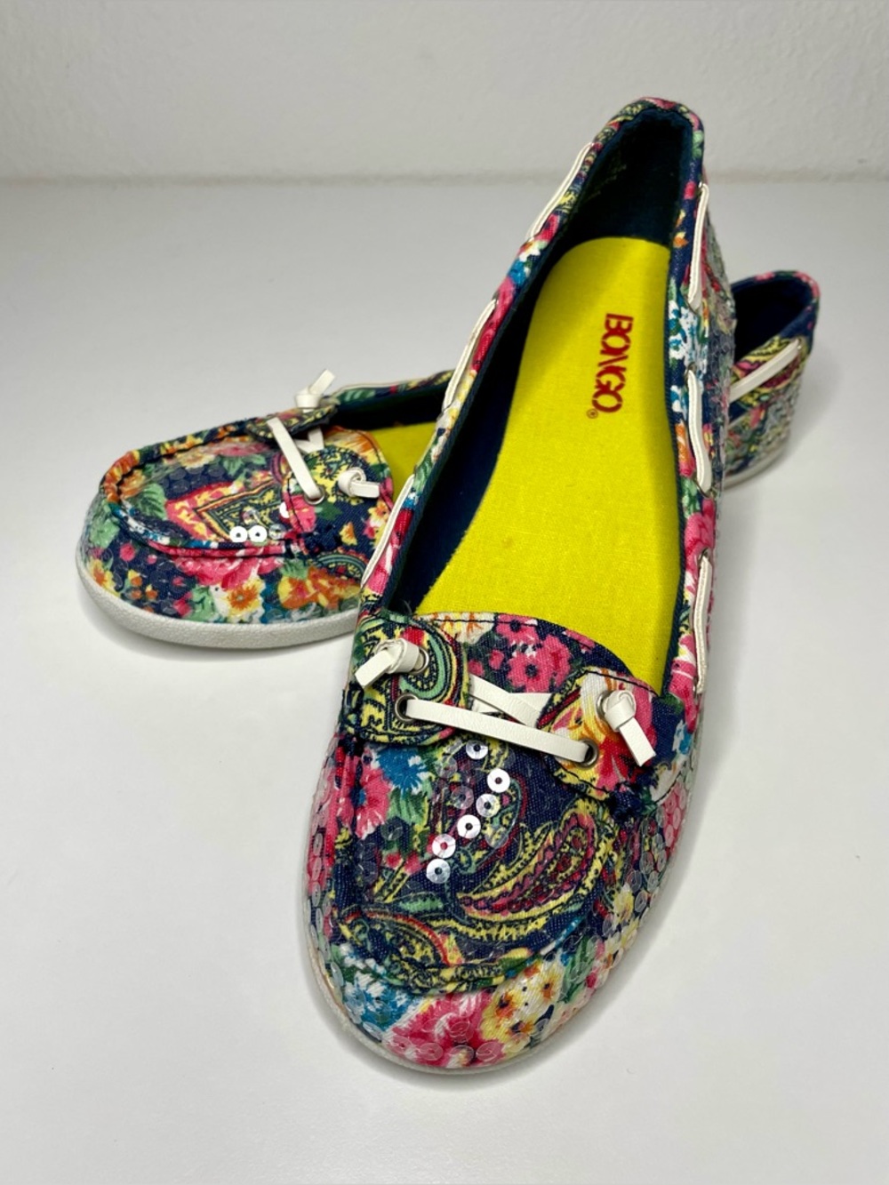 BONGO Navy Floral Paisley Sequined Slip-On Loafers Pink & Yellow Accents NWOT